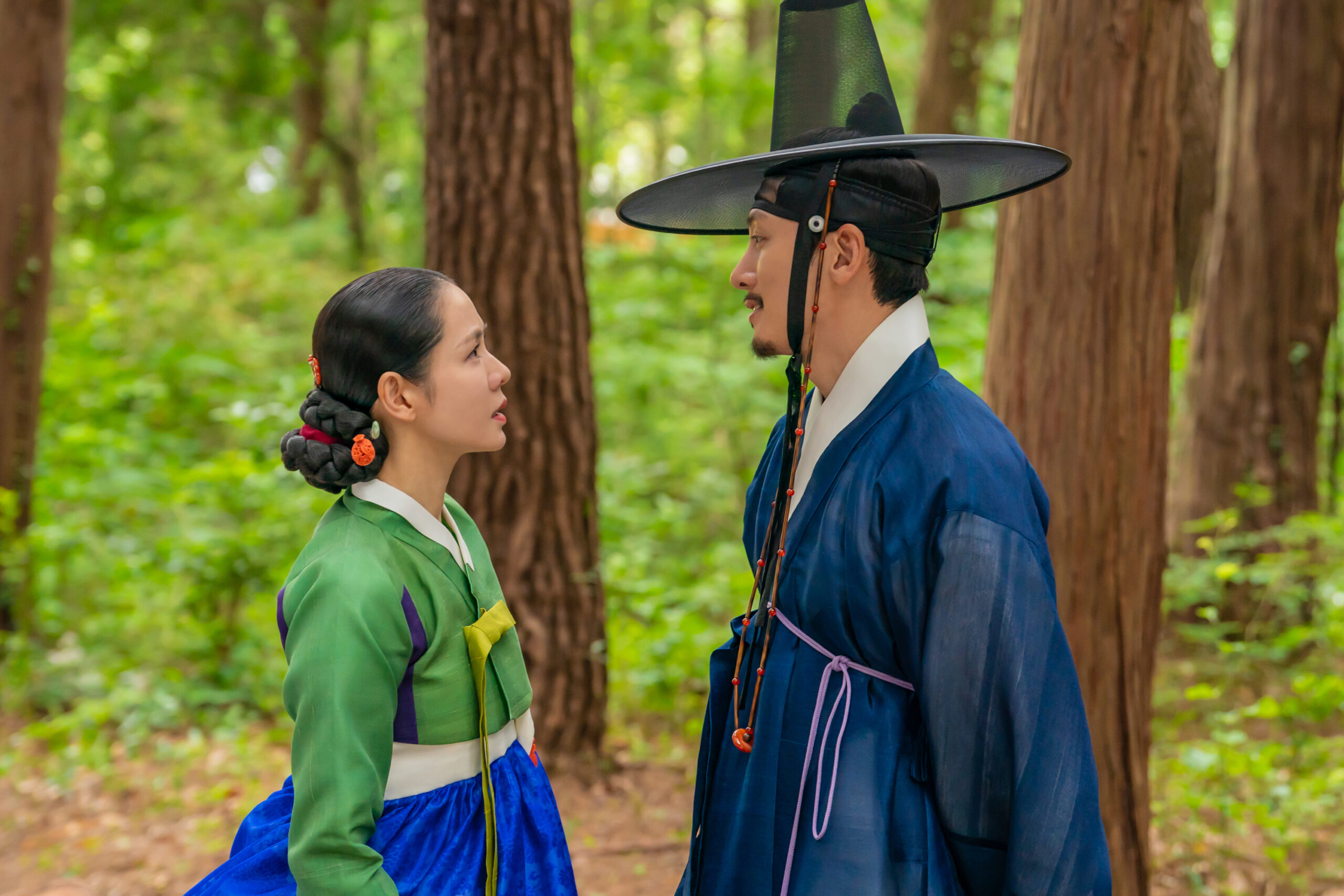 Ji Chang Wook jako Cho Won i Nana jako Hui Yeon w dramie The Scandal