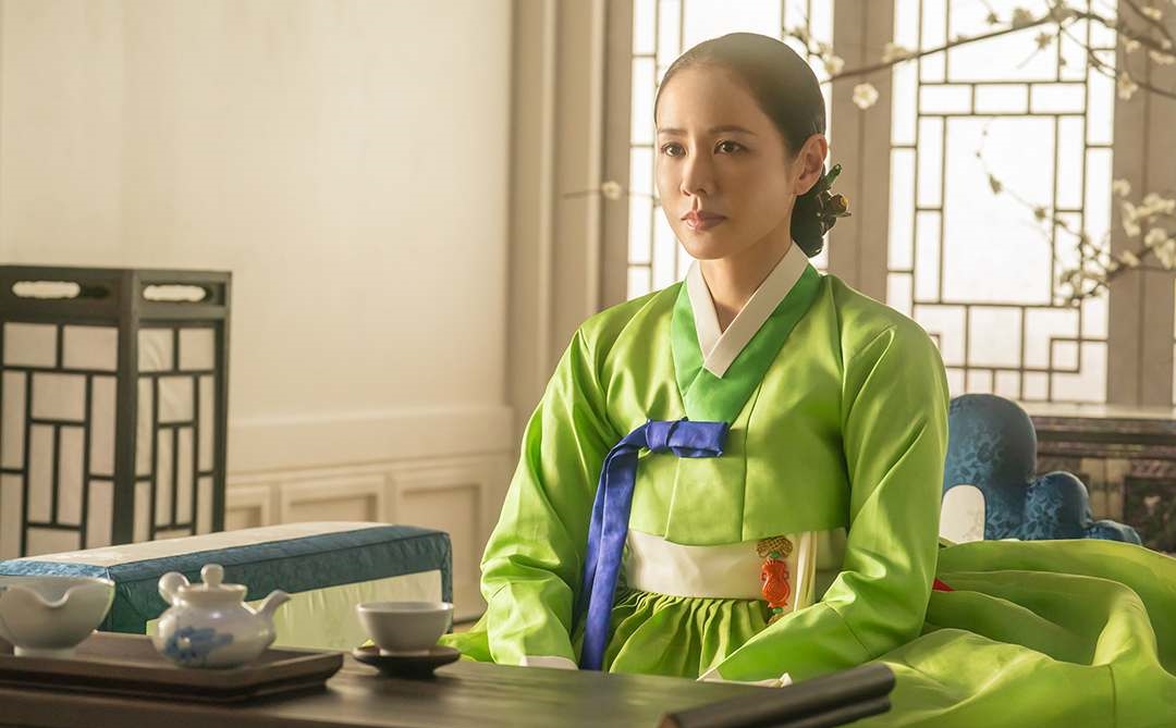 Son Ye Jin jako Lady Cho w dramie The Scandal